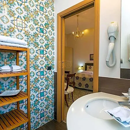 Bed and Breakfast Orsini 46 Νάπολη