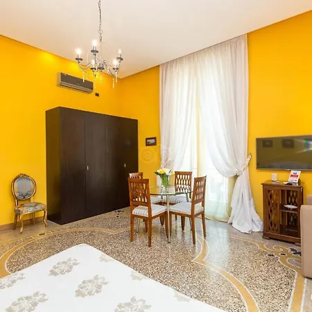 Orsini 46 2* Νάπολη