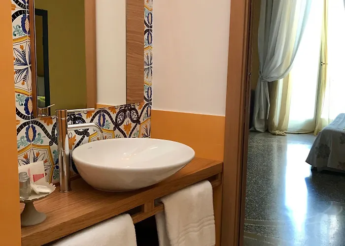 Orsini 46 4* ナポリ