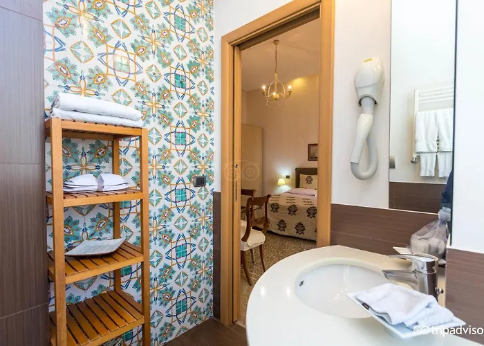 Orsini 46 4* ナポリ