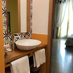 Orsini 46 4* ナポリ